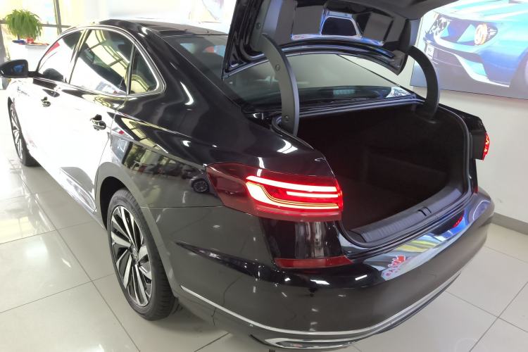 Used Volkswagen Passat 2022 330TSI Luxury Edition
