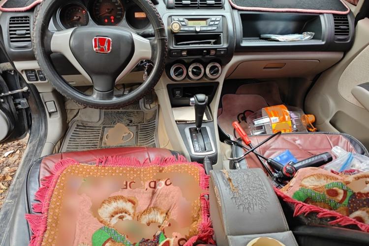 Used Everus S1 2011 1.3L Automatic Comfort Edition
