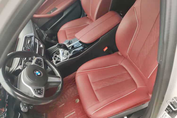 Used BMW 5 Series 2021 Facelifted 530Li Leading Edition M Sport Package
