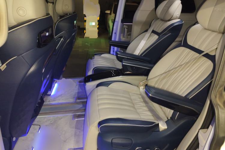 Used Roewe iMAX8 2021 400TGI Supreme Series Lu Zun Edition