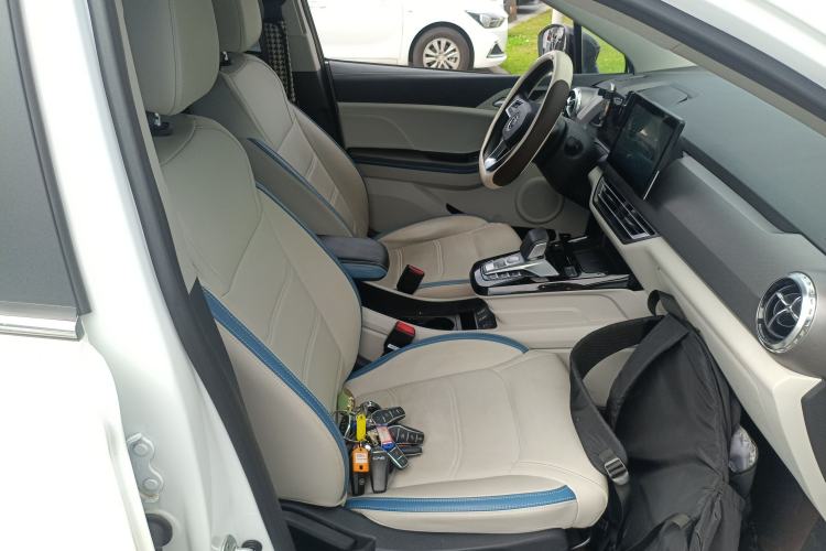 Used BYD Yuan Pro 2023 401KM Luxury Version Right Front Seat