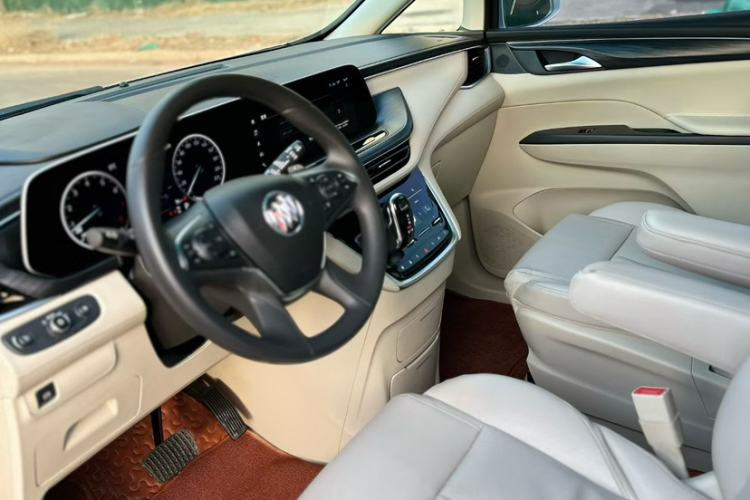 Used Buick GL8 2021 ES Landtrek 653T Comfort Edition