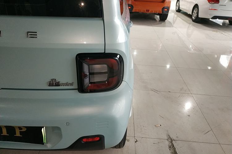 Used Geely Galaxy Panda 2024 Panda Mini 200km Endurance Bear
