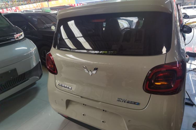 Used Wuling Hongguang MINIEV 2025 Four-Door Version Advanced Edition Rear