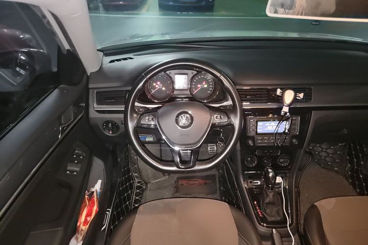 Used Volkswagen C-TREK 2017 230TSI DSG Comfort Version Steering Wheel