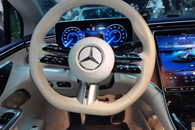 Used Mercedes-Benz EQE 2025 500 4MATIC Pioneer Edition
