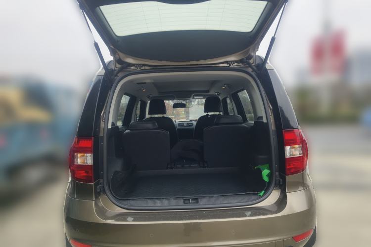 Used Skoda Yeti 2017 TSI280 DSG Car Enjoy Brothers Edition
