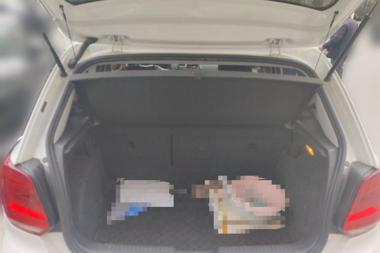 Used Volkswagen Polo 2016 1.6L Automatic Comfort Model