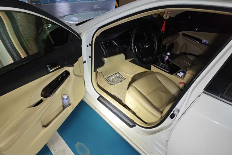 Used Toyota Camry 2015 2.0G Premier Edition Driver Seat