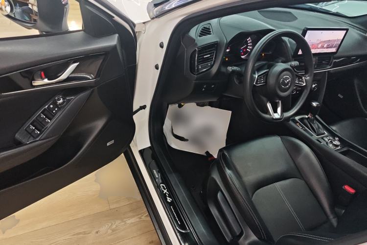 Used Mazda CX-4 2021 2.0L Automatic Two-Wheel Drive Blue Sky Dynamic Edition Driver Seat