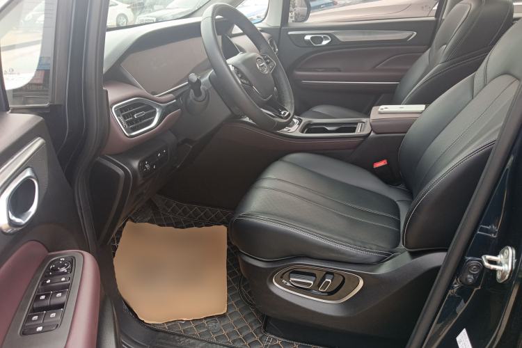 Used GAC Trumpchi M6 2021 270T DCT Luxury Edition (6-seater) Left Front Seat