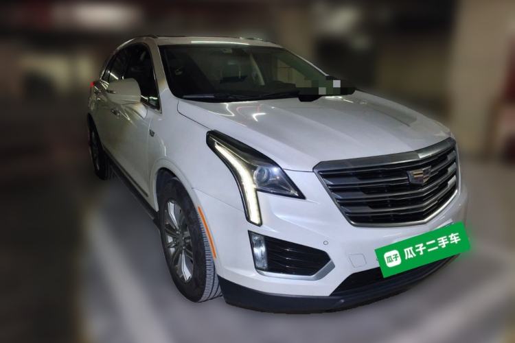 Used Cadillac XT5 2018 25T Luxury Model Front Right 45 Deg