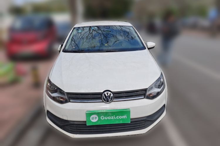 Used Volkswagen Polo 2016 1.4L Manual Fashion Model Front