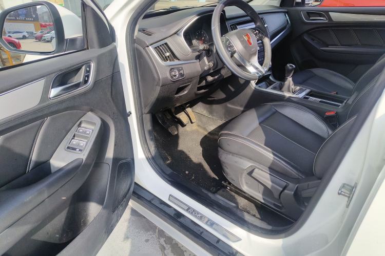 Used Roewe RX5 2018 20T Two-Wheel Drive Manual Flagship Edition