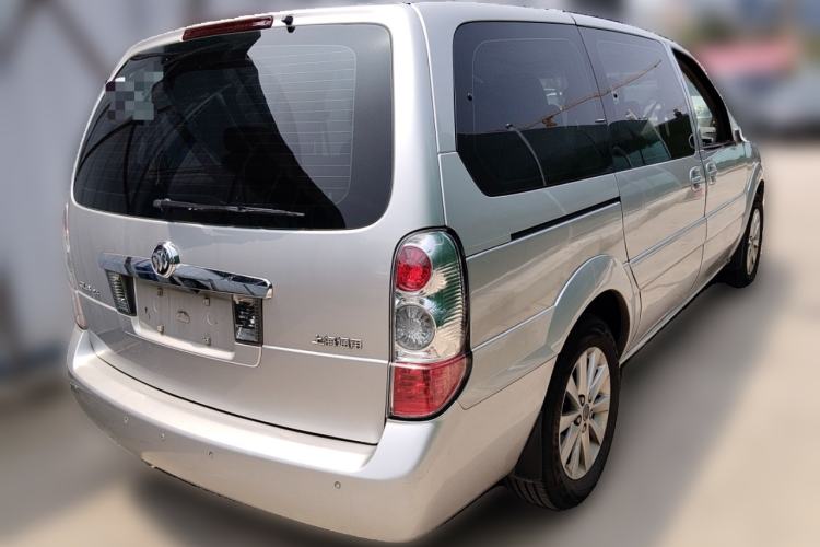 Used Buick GL8 2011 2.4L CT Comfort Edition Rear Right 45 Deg