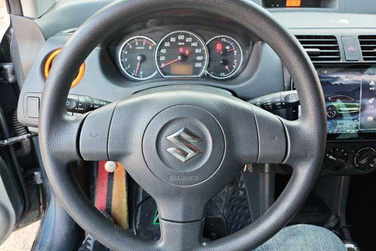 Used Suzuki Swift 2016 1.5L Automatic Fashionable Coolplay Edition Steering Wheel