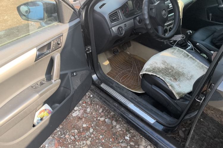 Used Volkswagen Lavida 2013 Restyled Classic 1.6L Manual Comfort Edition Driver Seat