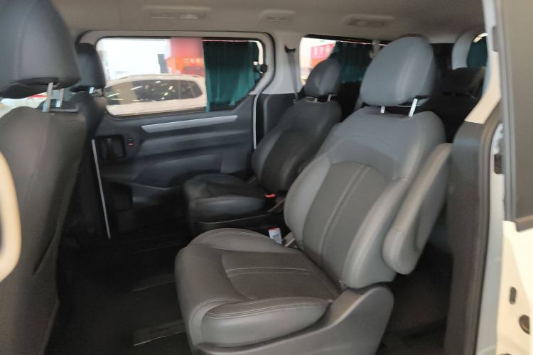 Used SAIC MAXUS G10 2022 2.0T Automatic Elite Edition Gasoline 7-Seater