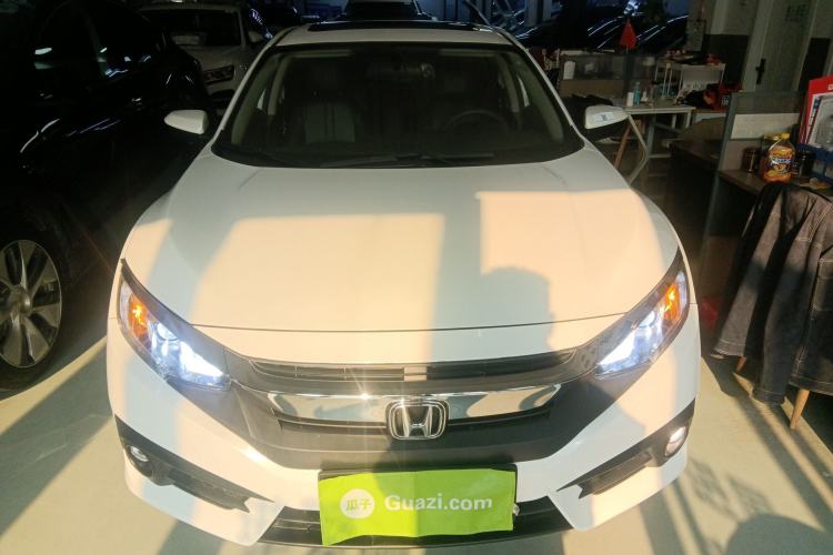 Used Honda Civic 2016 220TURBO Manual Luxury Edition