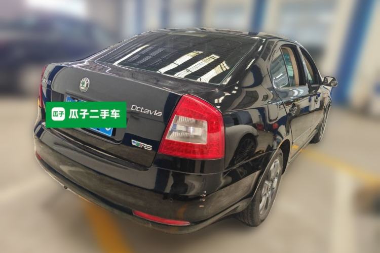 Used Skoda Octavia 2010 1.4TSI DSG Yijun Edition Rear Right 45 Deg