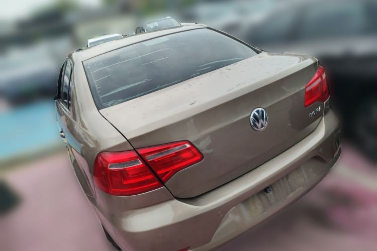 Used Volkswagen Bora 2014 1.6L Automatic Comfort Model Rear Left 45 Deg