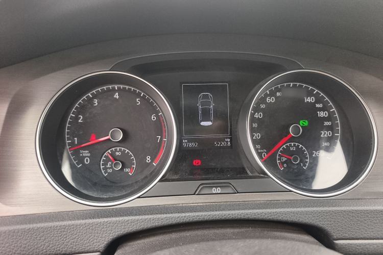 Used Volkswagen Golf 2015 1.4TSI Automatic Comfort Model
