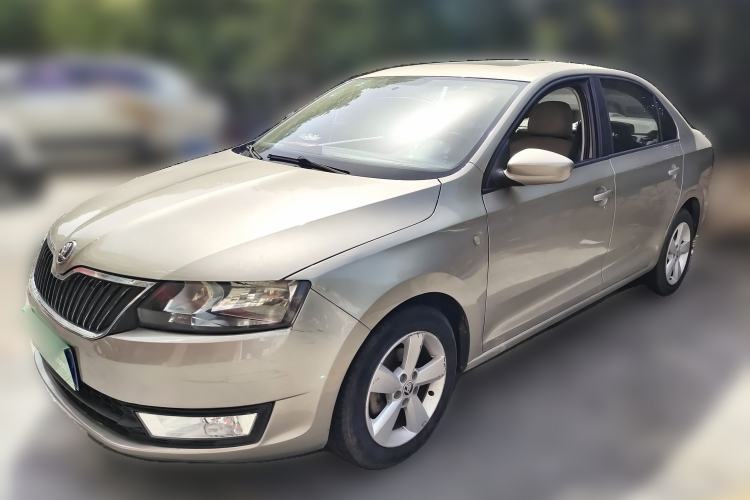 Used Skoda Rapid 2013 1.6L Automatic Smart Selection Model