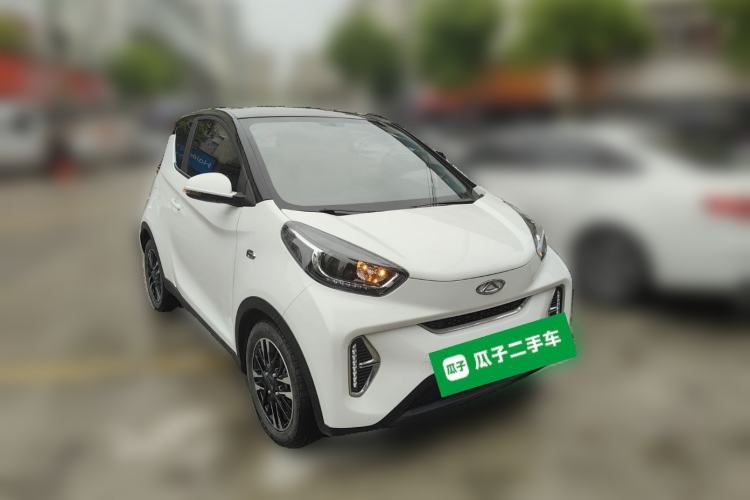 Used Chery QQ Little Ant 2022 Restyled Version Sweet Pink Edition Low-Sugar Version Lithium Iron Phosphate Battery 30.7 kWh 30 kW 301 km Front Right 45 Deg