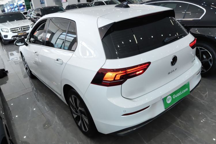 Used Volkswagen Golf 2025 300TSI Pro Rear Left 45 Deg