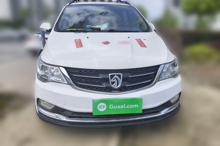 Used Baojun 730 2014 1.5L manual Comfort version 7 seats