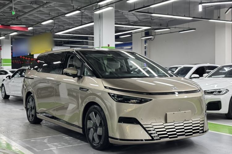 Used XPeng X9 2024 702 Ultra-Long Range Pro