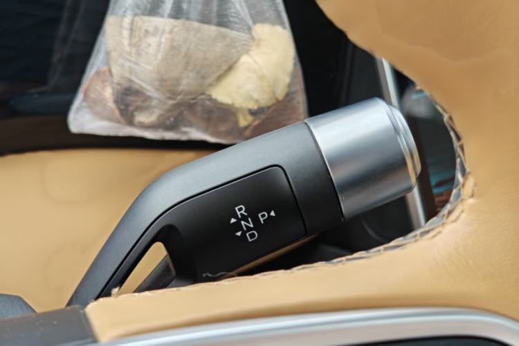 Used Geely Galaxy L7 2023 1.5T 115 km Starship Interior 11