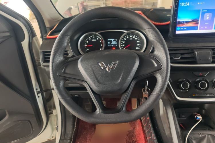 Used Wuling Hongguang S3 2018 1.5L Manual Standard Version China V Standard Steering Wheel