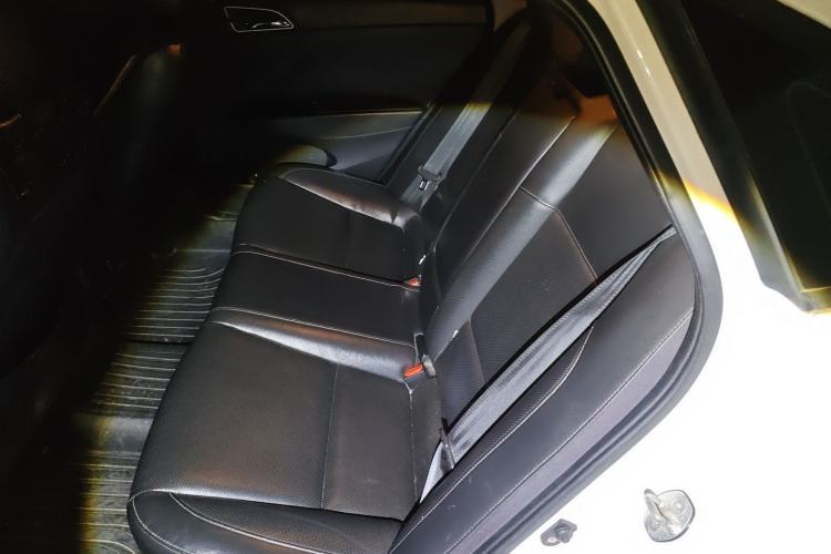 Used Hyundai Mistra 2014 1.8L Automatic Smart GLS Interior 4