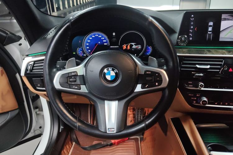 Used BMW 5 Series 2018 530Li Leading Model M Sport Package