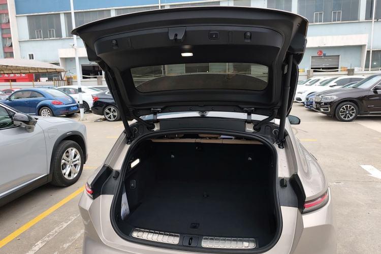 Used Nio ET5T 2023 75 kWh Touring