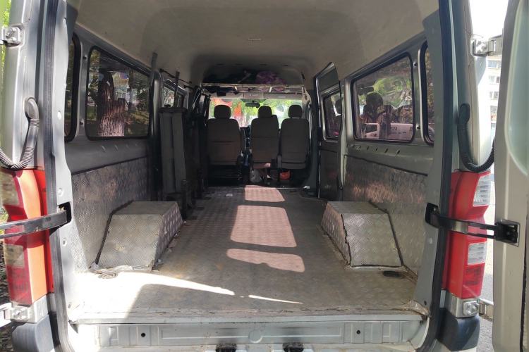 Used Foton Toano 2020 2.0T Multi-Function Extended Wheelbase Mid-Roof 5/6/7-Seater with Rear Dual Tires China VI Emission Standard F20TC3 Trunk