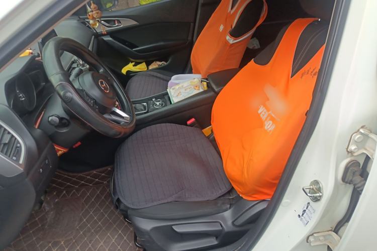 Used Mazda 3 Axela 2017 Sedan 1.5L Automatic Luxury Model China VI Standard
