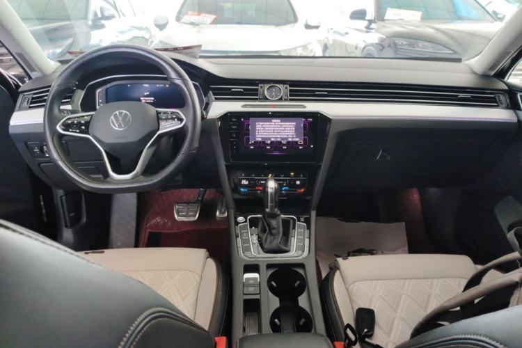 Used Volkswagen Magotan 2023 2 Million Units Limited Edition 330TSI DSG Leading Version