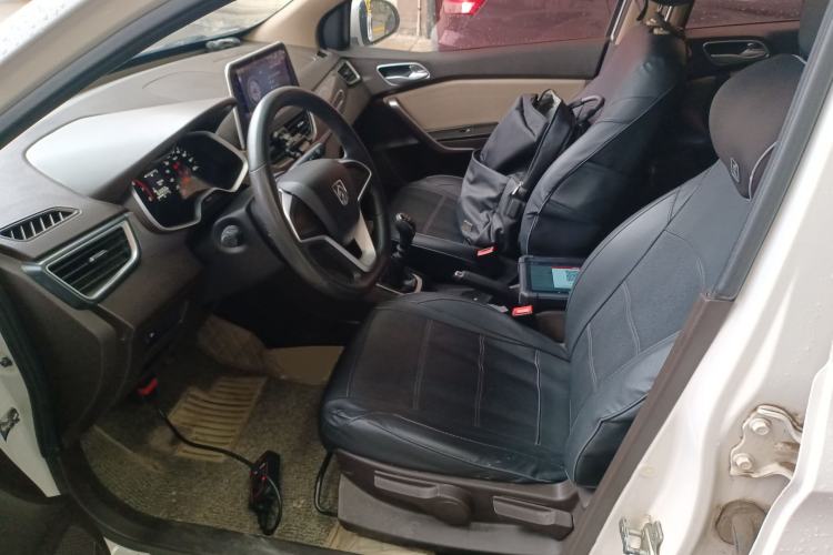 Used Baojun 310W 2017 1.5L Manual Comfort Version China V