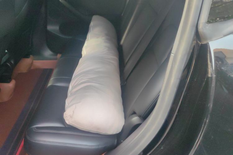 Used Tesla Model Y 2022 Long-Range All-Wheel-Drive Version