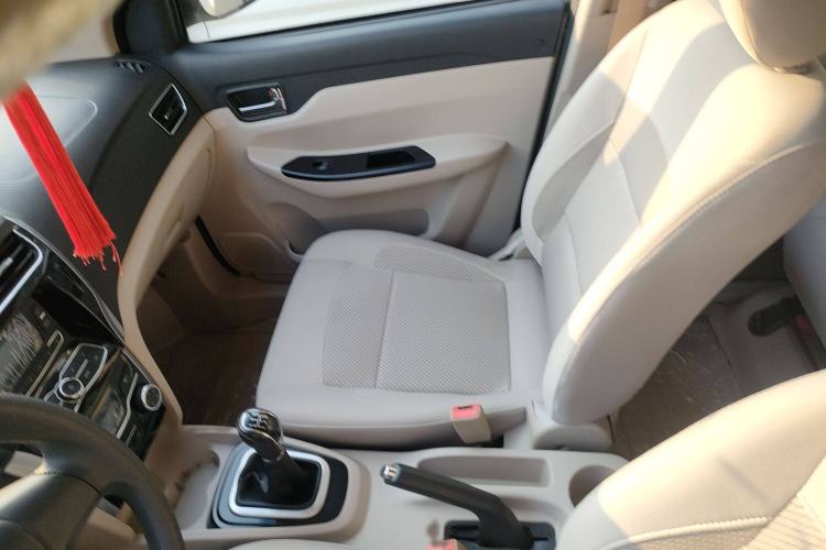 Used Karry K50 2015 1.5L Manual Base Version
