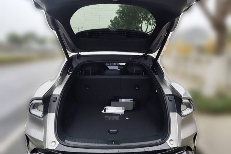 Used Xiaomi Auto YU7 2025 Ultra-Long Range All-Wheel Drive Pro Version
