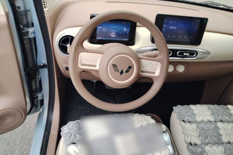Used Wuling Hongguang MINIEV 2025 Four-Door Version Premium Edition Steering Wheel