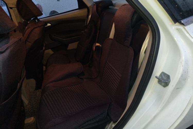 Used Ford Focus 2012 Sedan 1.6L Automatic Comfort Model
