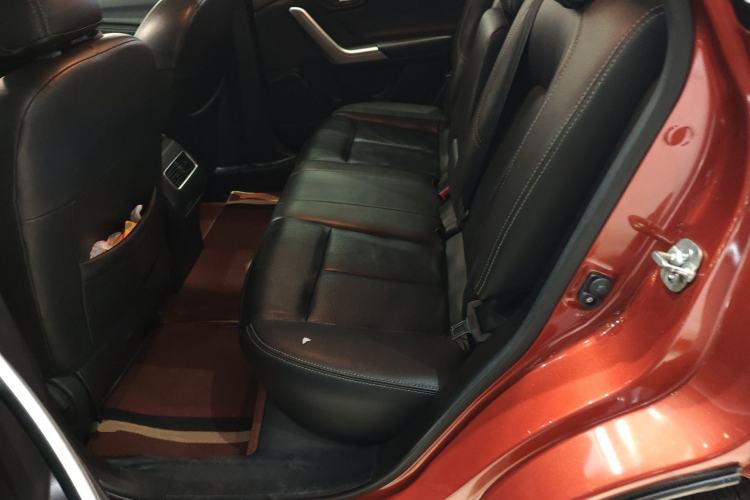 Used Venucia T90 2017 2.0L CVT Fashion Edition
