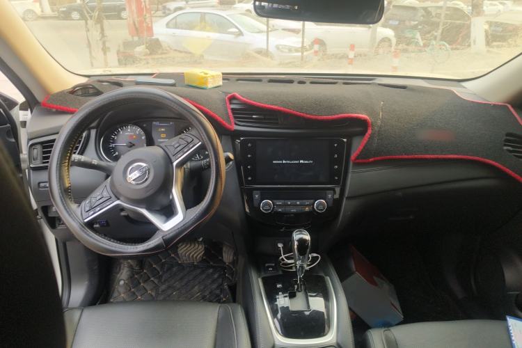 Used Nissan X-Trail 2022 2.0L Two-Wheel Drive Smart Connect & Comfort Edition