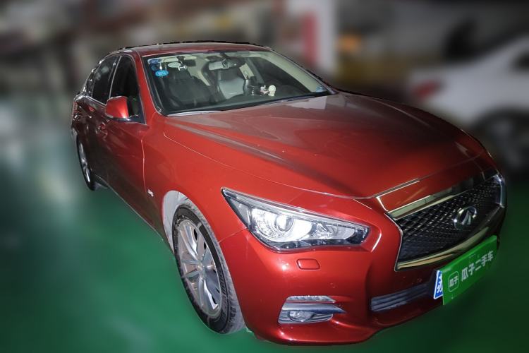 Used Infiniti Q50L 2015 2.0T Enjoyment Edition Front Right 45 Deg