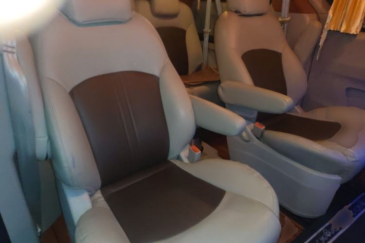 Used SAIC MAXUS G10 2014 2.0T Automatic Elite Edition Left Rear Seat