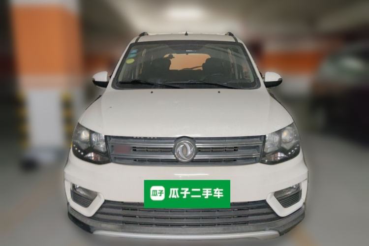 Used Dongfeng Fengon 370 2016 1.5L Manual Luxury Version SFG15-02 7 Seats
